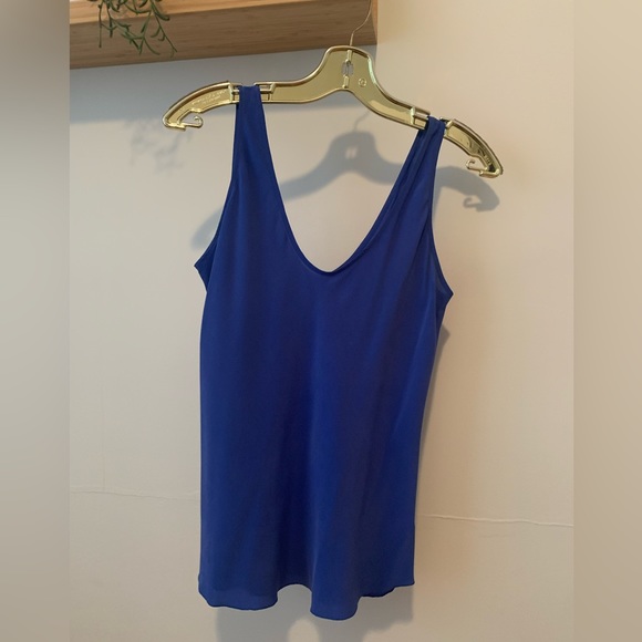 Babaton (Aritzia) silk camisole/tank - Picture 3 of 5